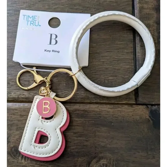 Time & Tru Womens Initial Alphabet B Charm Keychain Keyring Bangle Bracelet New - Picture 1 of 4
